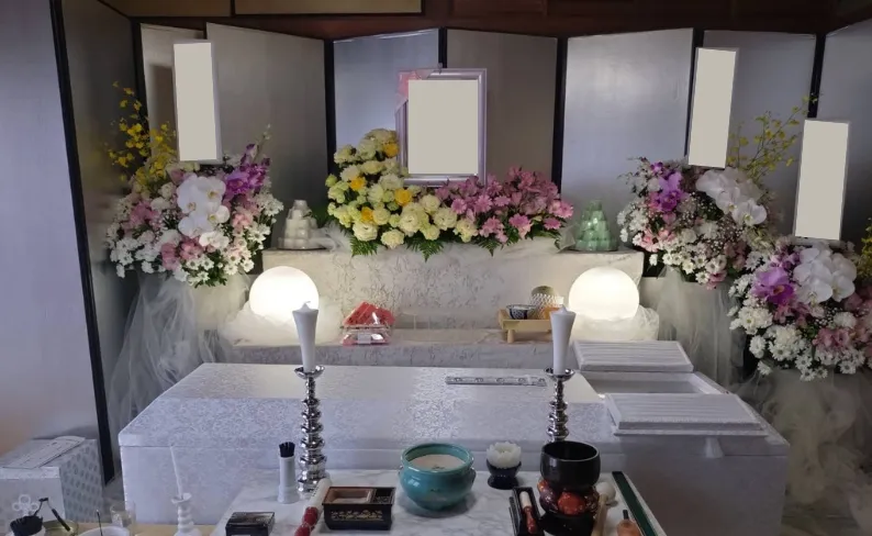 自宅葬の祭壇写真