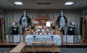 南多摩斎場で施行した神葬祭の祭壇写真